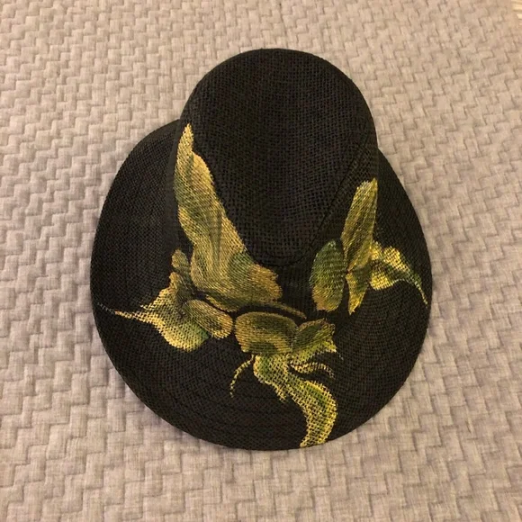 Black hand painted Hat - Picture 6 of 6